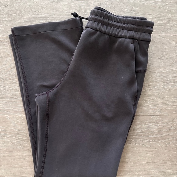 Lululemon Softstreme Espresso High-Rise Pants - Picture 4 of 6